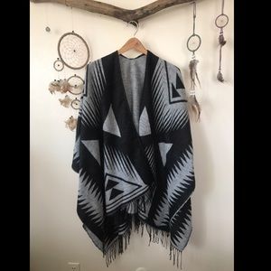*LAST CHANCE* Soft reversible sweater poncho